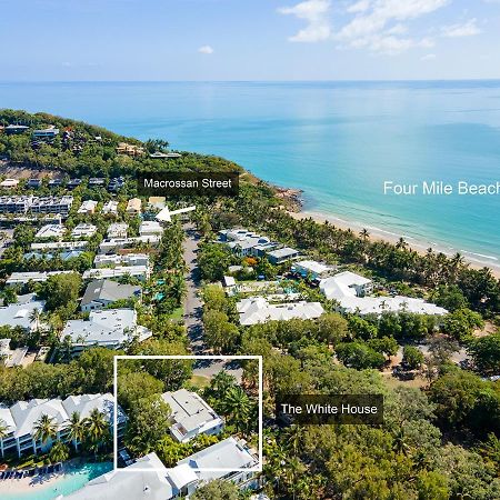 The White House Port Douglas Exterior photo
