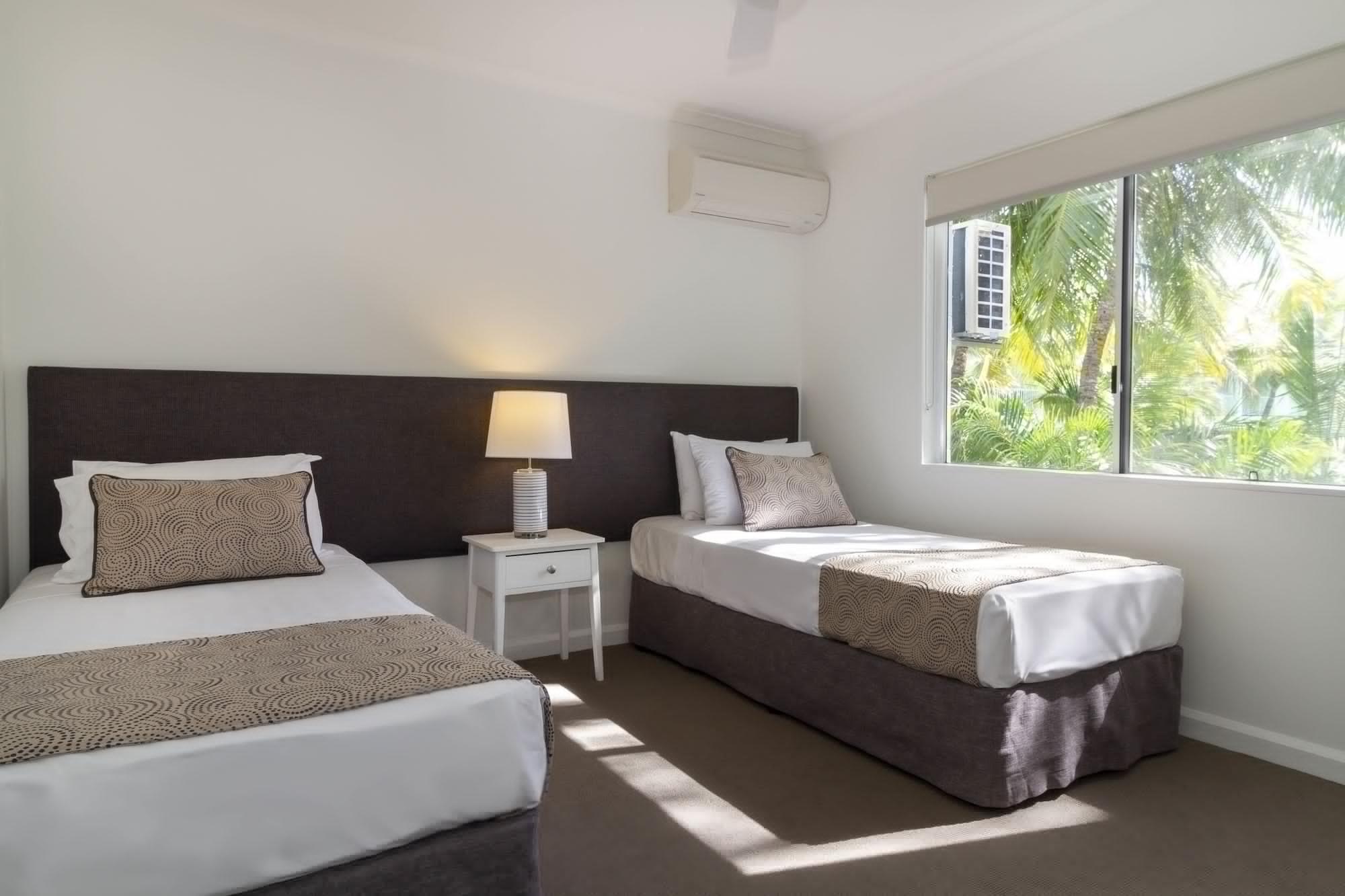 The White House Port Douglas Exterior photo